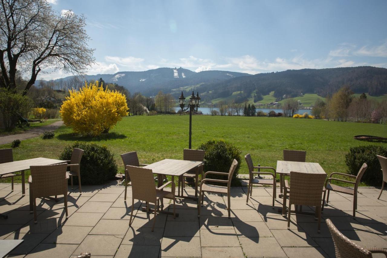 Seewirt Zell am Moos Buitenkant foto