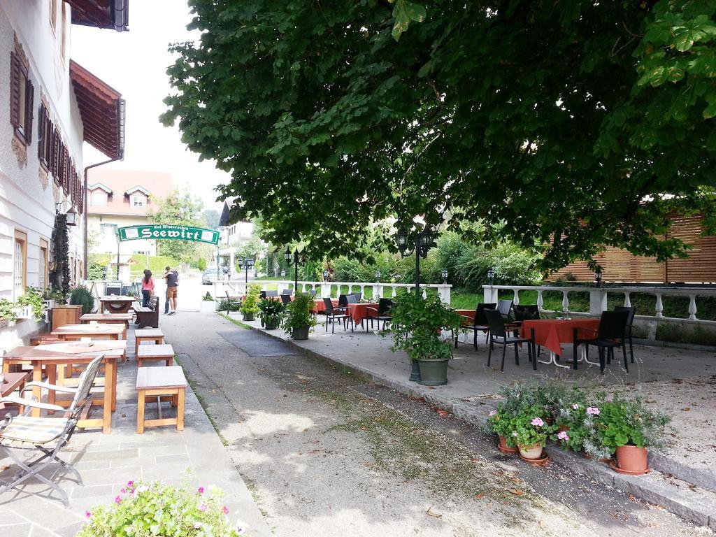 Seewirt Zell am Moos Buitenkant foto